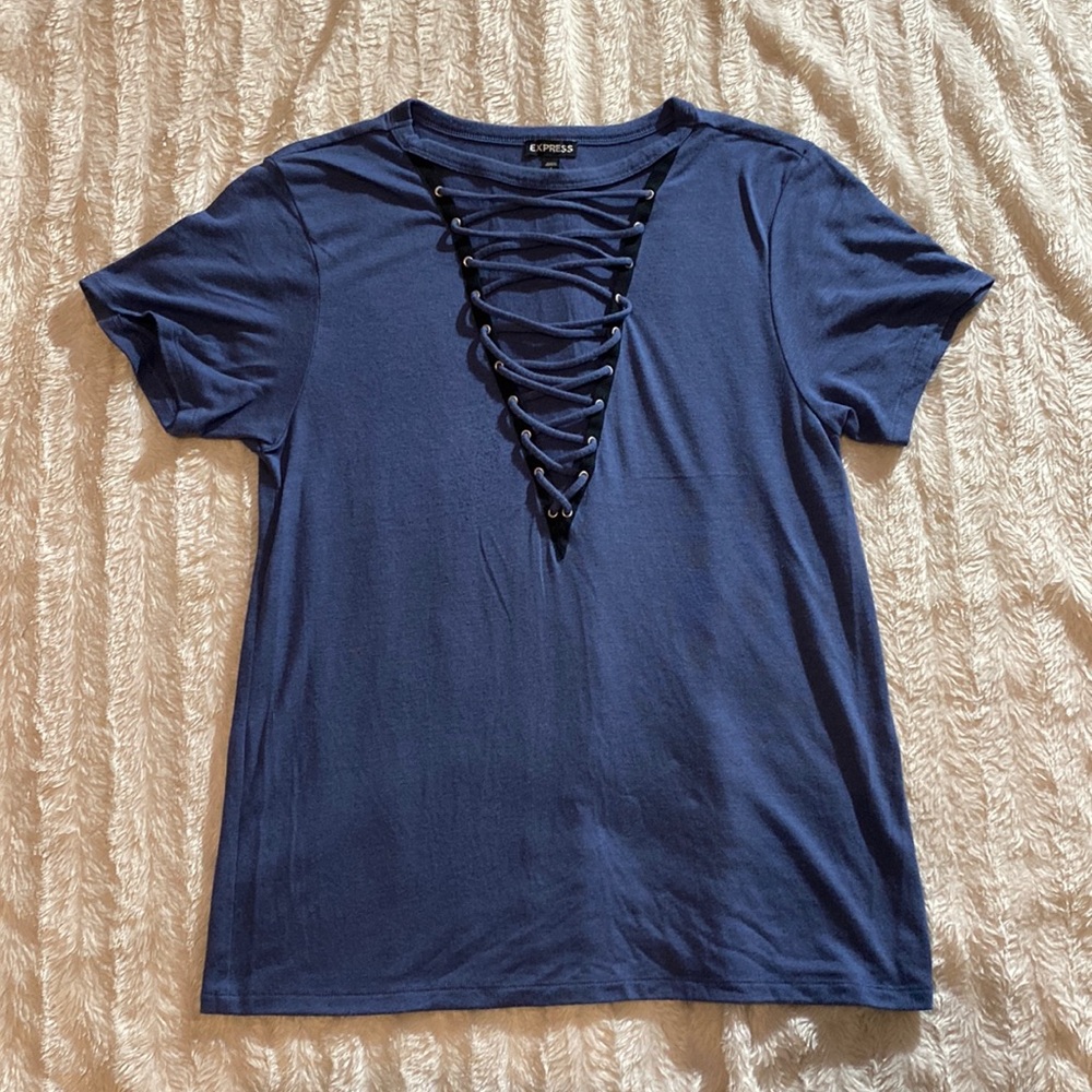 Cut out tie up v neck t shirt size small soft criss cross short sleeve top